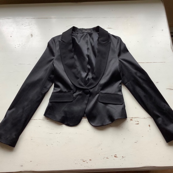 Express Design Studio Cropped Satin Tuxedo Jacket SZ 0 - Picture 2 of 11